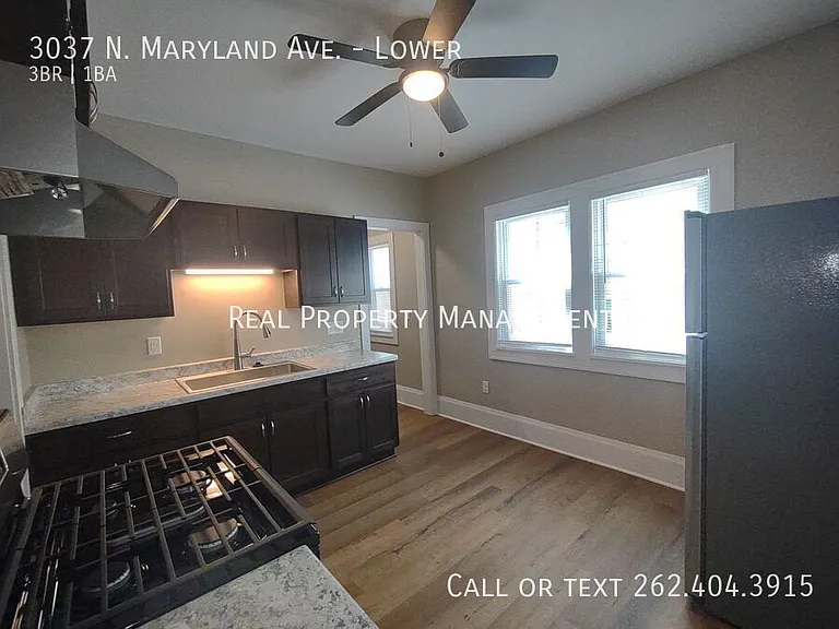 3037 N Maryland Ave — Photo 7