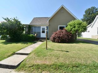 829 A St SE, Linton, IN 47441