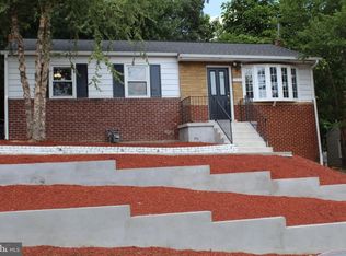 7008 Barton Rd, Hyattsville, MD 20784