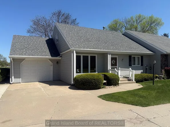 21 Chantilly St, Grand Island, NE 68803