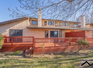 22034 Grove Cir, Red Bluff, CA 96080