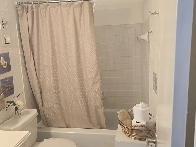 5156 Beach Dr SE #B — Photo 7