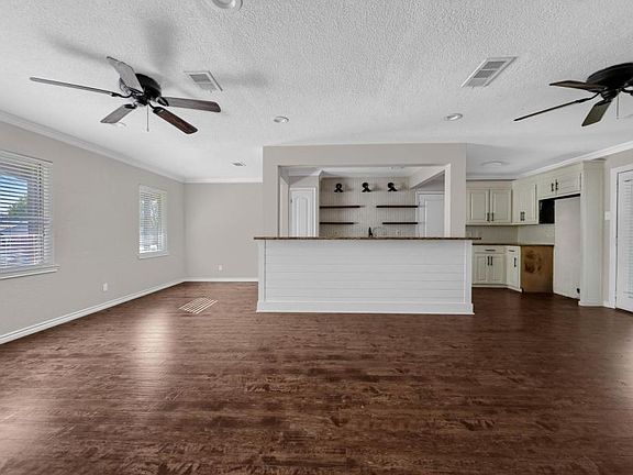 5th image of 609 W McLain Dr