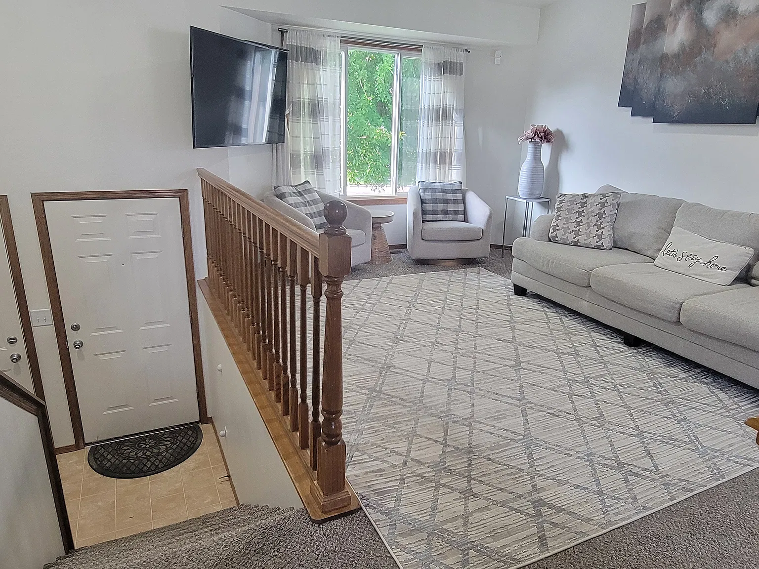 3 bed, 1448 sqft, $2,095 — Photo 3