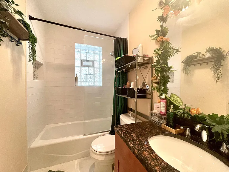 2415 N Kimball Ave #G — Photo 9