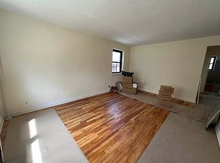 116-26 169th St #2B, Jamaica, NY 11434
