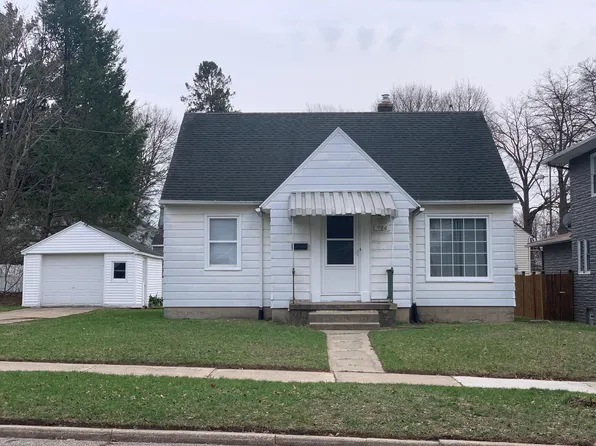 906 Flat St NE, Grand Rapids, MI 49503
