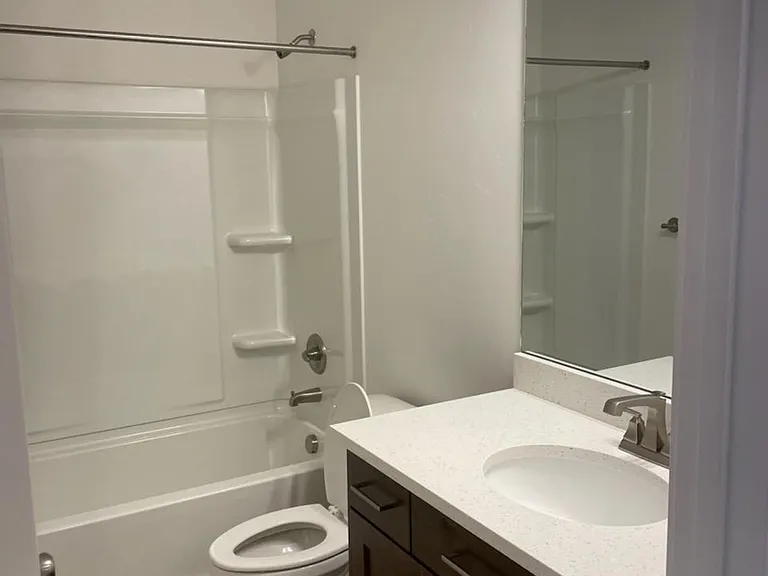 2128 W 775 N — Photo 12