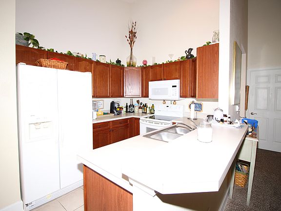 5th image of 170 Portside Ave Unit 203