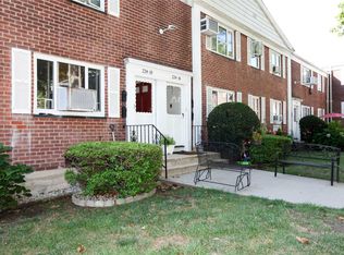 22418 Manor Rd, Queens Village, NY 11427