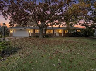 3075 Wagon Trl, Flint, MI 48507