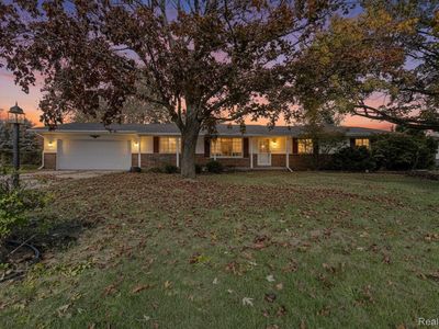 3075 Wagon Trl, Flint, MI, 48507