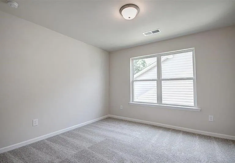 4576 Grenadine Cir — Photo 12