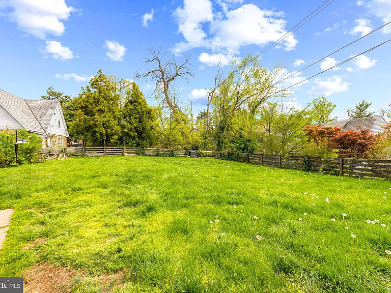 106 Edgewood Rd — Photo 39