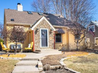 985 Iowa Ave W, Saint Paul, MN 55117