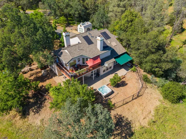 8745 Glendive Ln, Redding, CA 96001