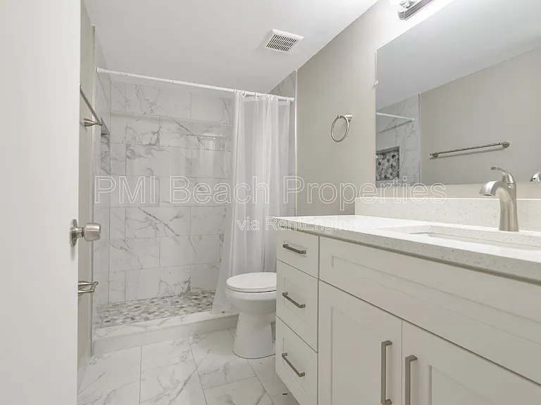 400 Nottingham Cir #D — Photo 6