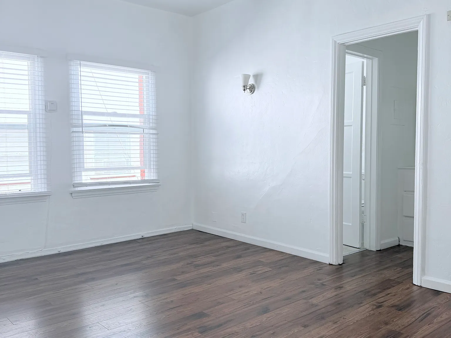 Studio, 450 sqft, $1,595 — Photo 1