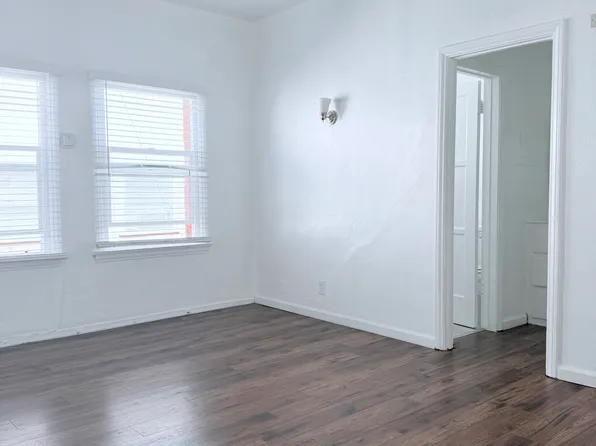 1025 S Orange Dr #204, Los Angeles, CA 90019