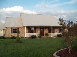 31 Shore Crest Cir, Carriere, MS 39426