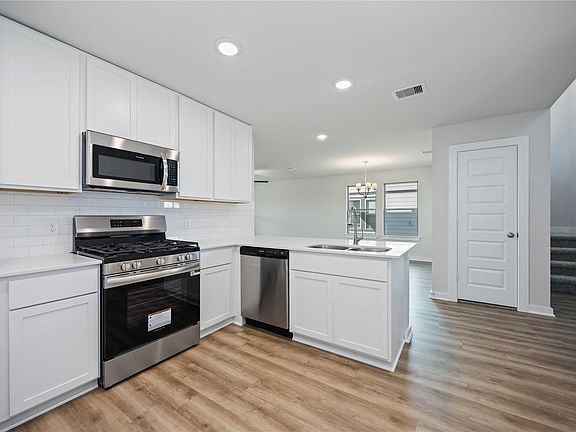 7th image of this home