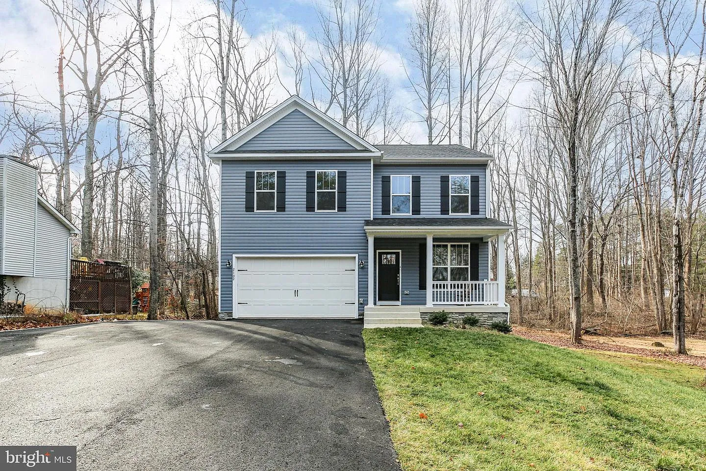 2102 Lakeview Pkwy photo 1