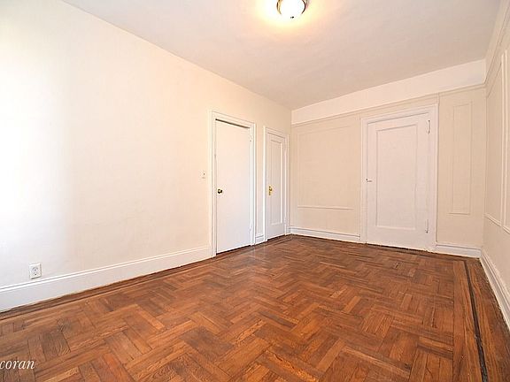 5th image of 2680 30th St APT 3R