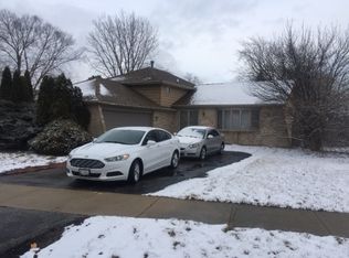 4435 Bretz Dr, Richton Park, IL 60471