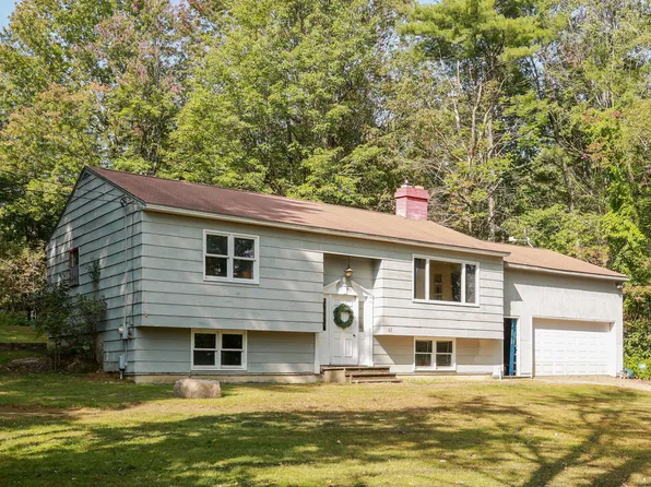 65 Everett Road, Poland, ME 04274