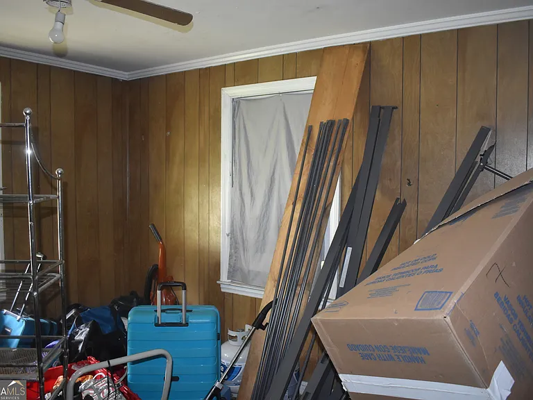 1387 Dewey St — Photo 28