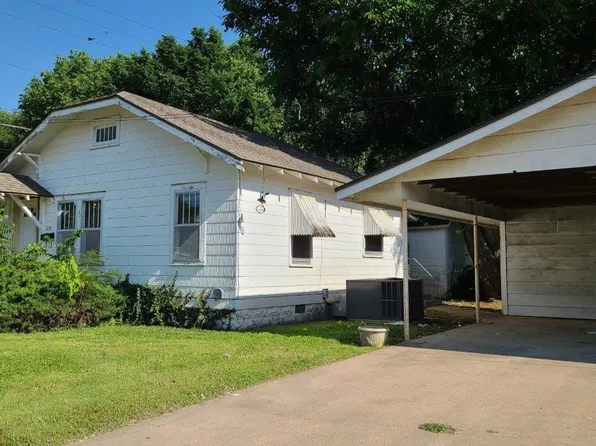 214 W 12th St, Wellington, KS 67152