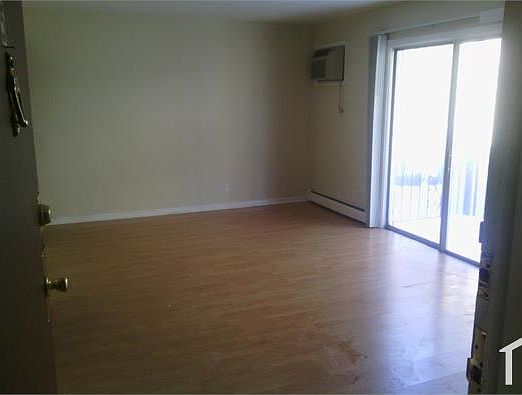 2nd image of 3432 Harrison Ave APT 5