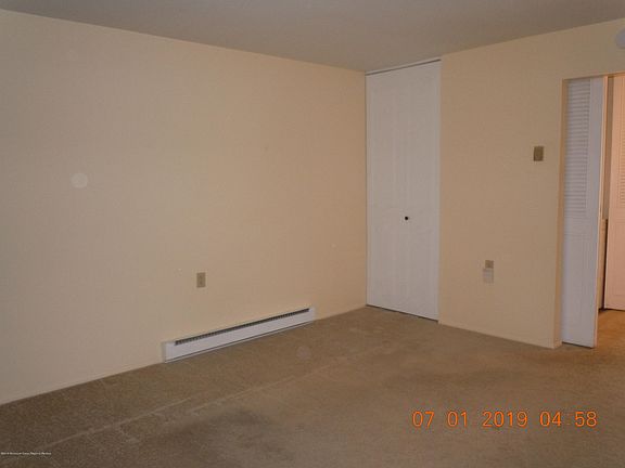 4th image of 44C Edinburgh Ln #C