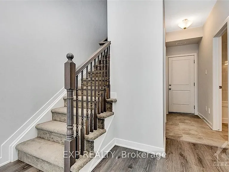 821 Mikinak Rd — Photo 4