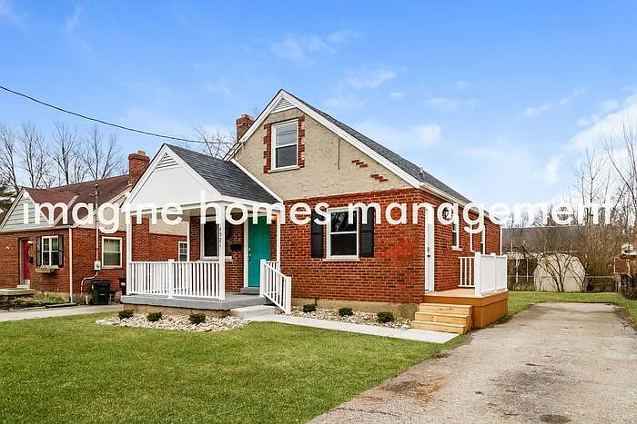 4521 Hunt Rd — Photo 2