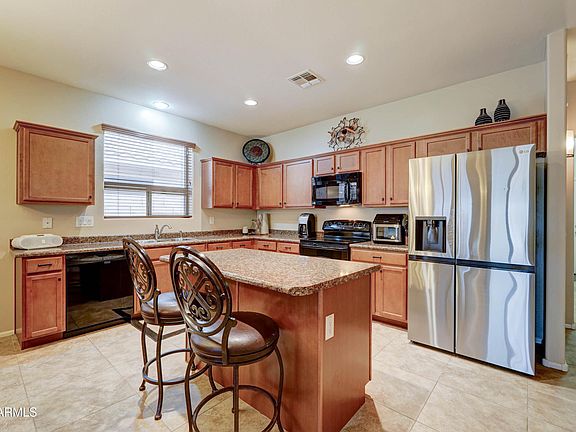 5th image of 1752 E DEBBIE Drive