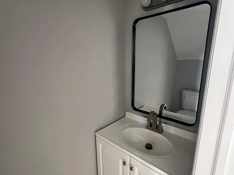 811 SE 12th Ave #302 — Photo 11