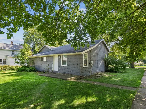 600 3rd St, Harvard, IL 60033