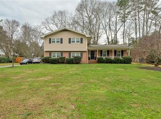 5643 Mill Trace Dr, Dunwoody, GA 30338