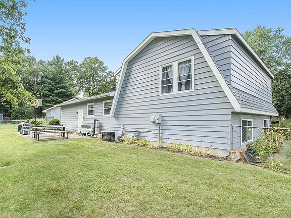 4th image of 10066 Bradie Way
