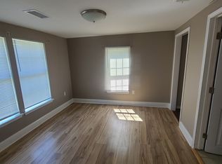 1605 N Liberty St UNIT C, Victoria, TX 77901