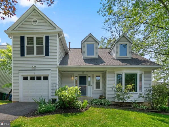1 Tripoley Ct, Gaithersburg, MD 20878