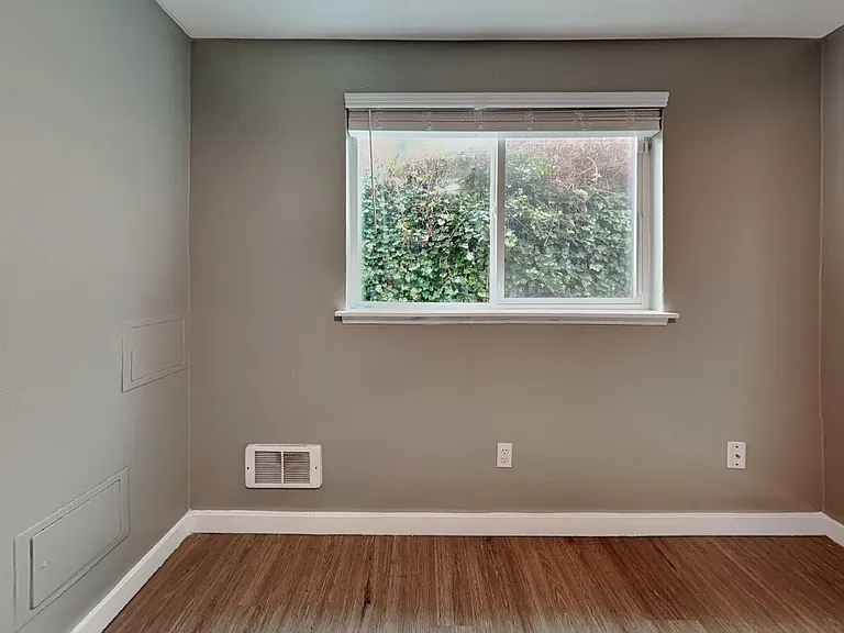 1105 S Woodlawn St #2 — Photo 16