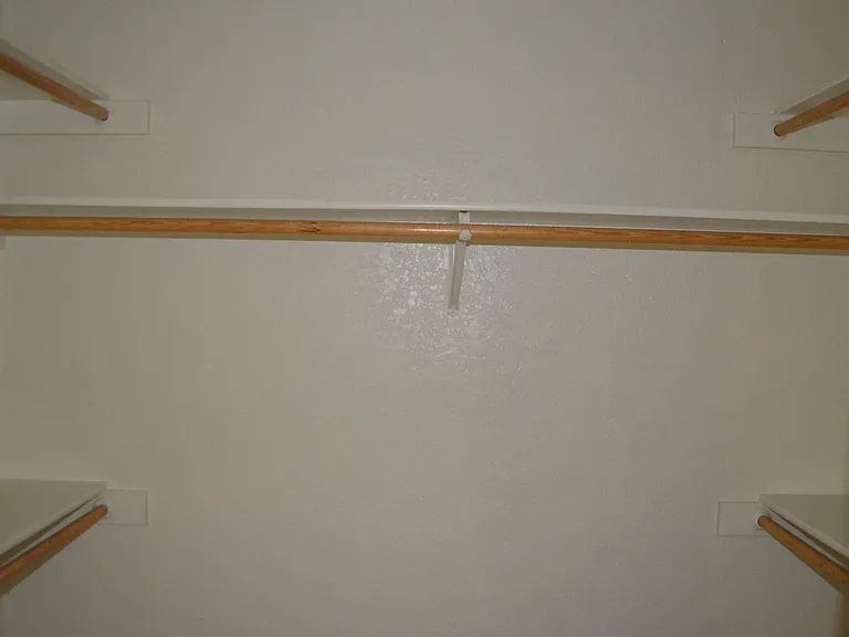 2204 Wildewood Dr — Photo 31