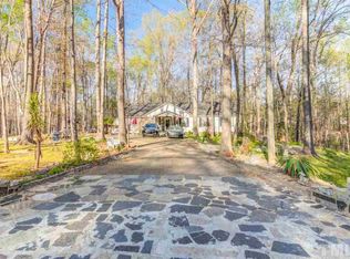 201 Meadow Ln, Clayton, NC 27520