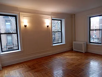 Rented by Aimee Grodanz, LREB