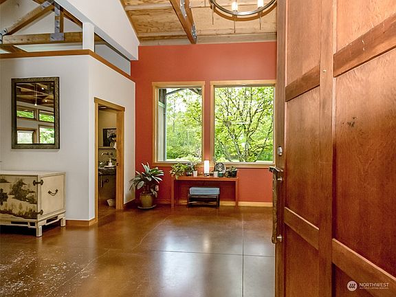 4th image of 6507 258th Avenue NE