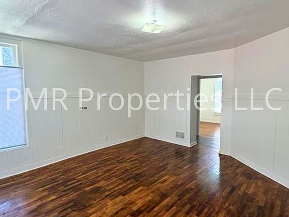 2nd image of 401 S 15th St #401