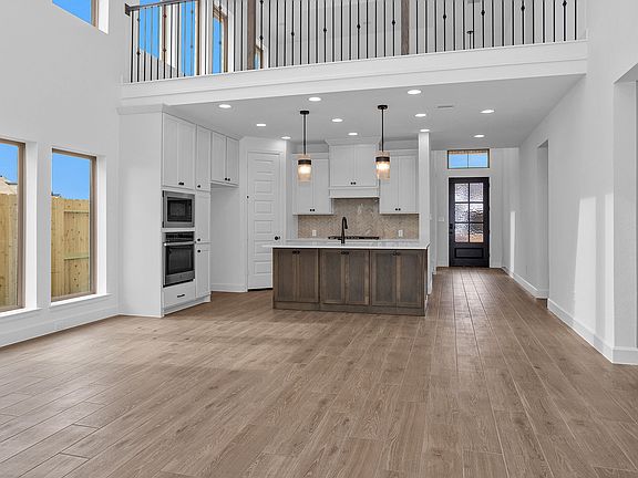 3rd image of 26827 Brilliant Brook Dr