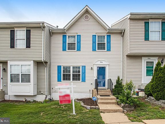 2nd image of 906 Kings Crest Dr
